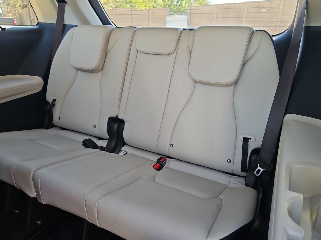 Used 2025 Kia Carnival SX FWD image 38