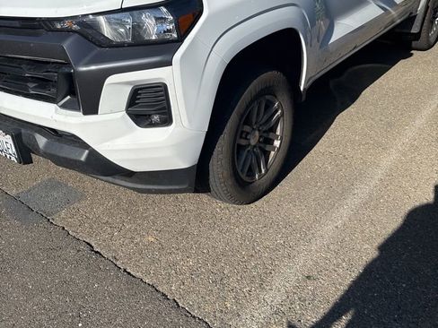 Used 2024 Chevrolet Colorado LT w/ LT Convenience Package II RWD image 1