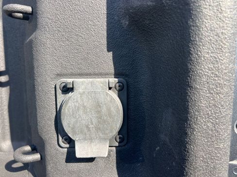 Used 2020 GMC Sierra 2500 AT4 w/ AT4 Premium Package image 27