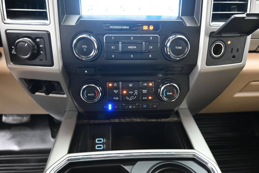 Used 2018 Ford F250 Lariat w/ Lariat Ultimate Package AWD/4WD image 20
