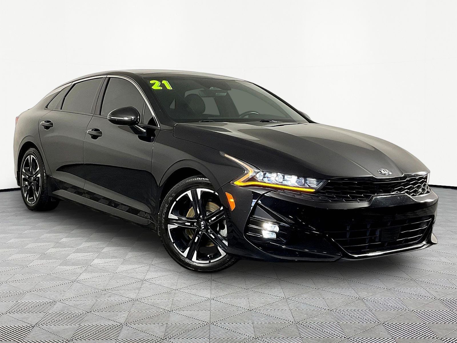 Used 2021 Kia K5 GT-Line w/ GT-Line FWD Premium Package image 3