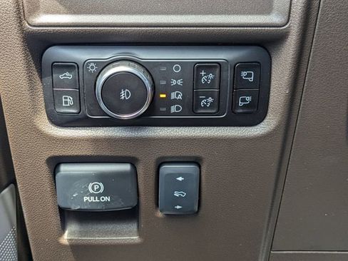 Used 2025 Ford F150 King Ranch w/ FX4 Off-Road Package image 30