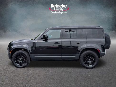 Used 2025 Land Rover Defender 110 S AWD/4WD image 9