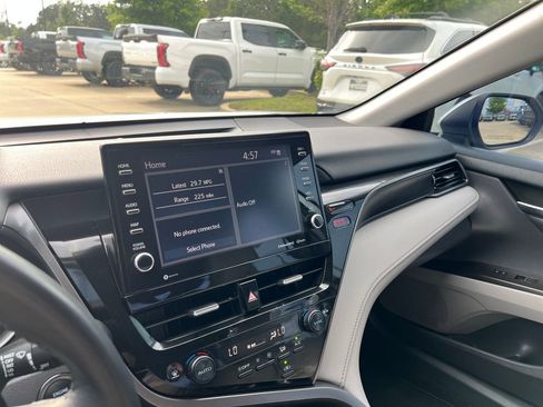 Used 2023 Toyota Camry XLE FWD image 15