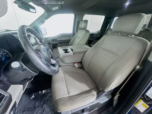 Used 2016 Ford F150 XLT w/ Equipment Group 302A Luxury image 11