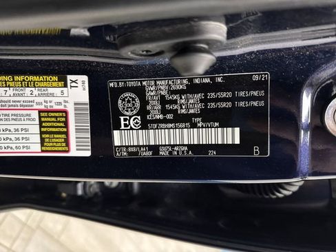 Used 2021 Toyota Highlander Platinum image 42