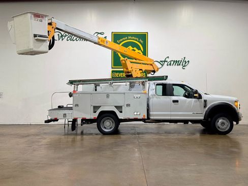 Used 2017 Ford F550 2WD SuperCab Super Duty image 11