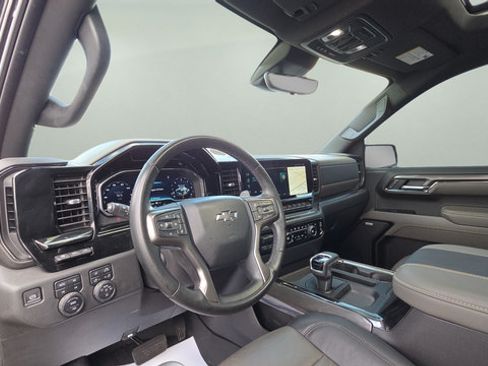 Used 2023 Chevrolet Silverado 1500 ZR2 w/ Technology Package AWD/4WD image 29