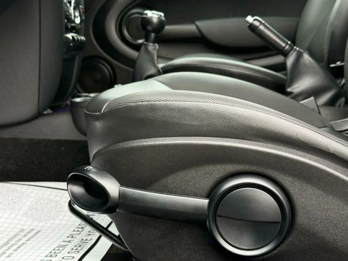 Used 2013 MINI Cooper Clubman image 16