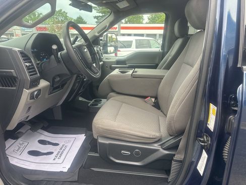 Used 2019 Ford F250 XLT w/ XLT Premium Package AWD/4WD image 20