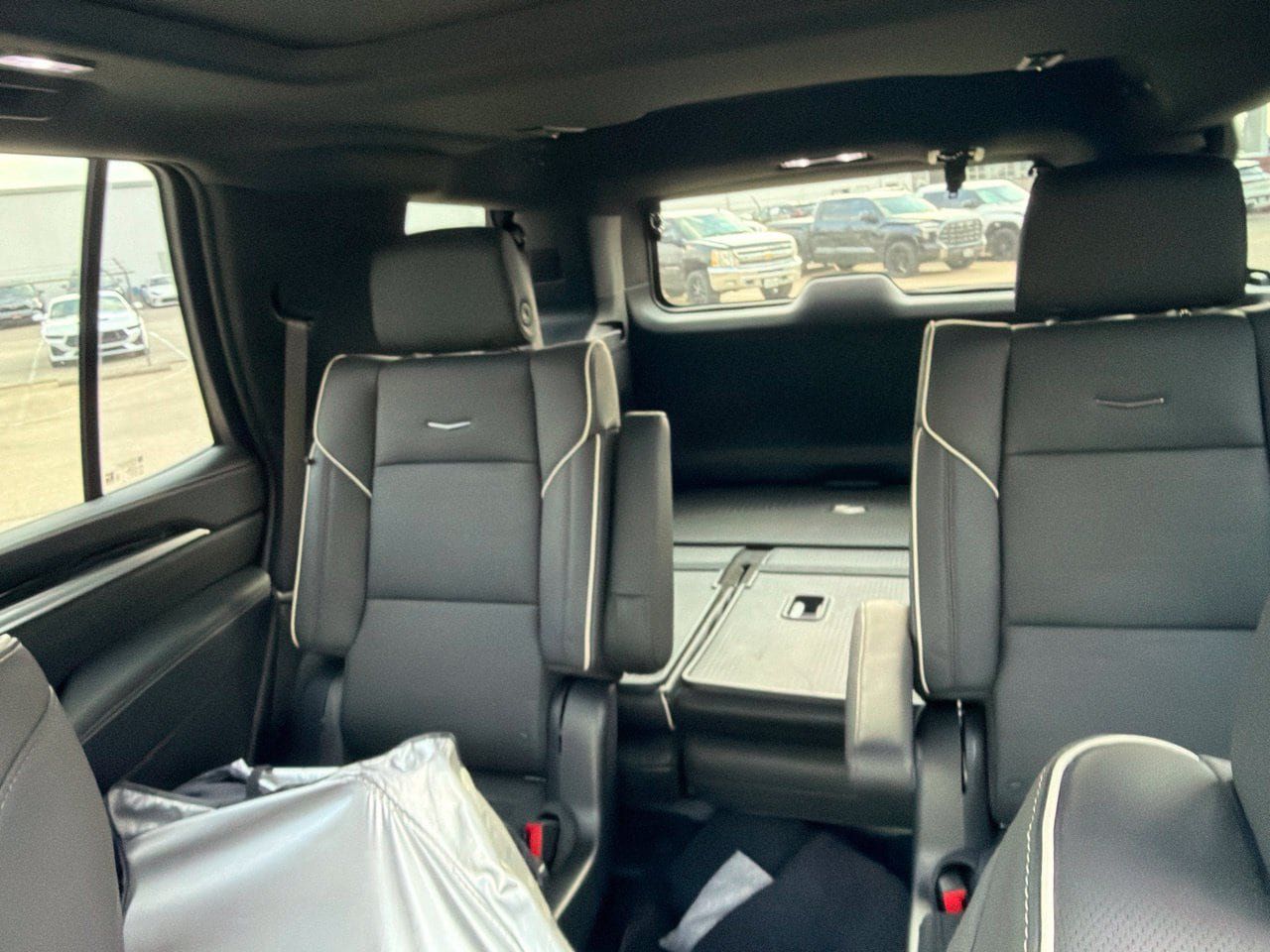 Used 2025 Cadillac Escalade Sport w/ LPO, Floor Liner Package AWD/4WD image 14