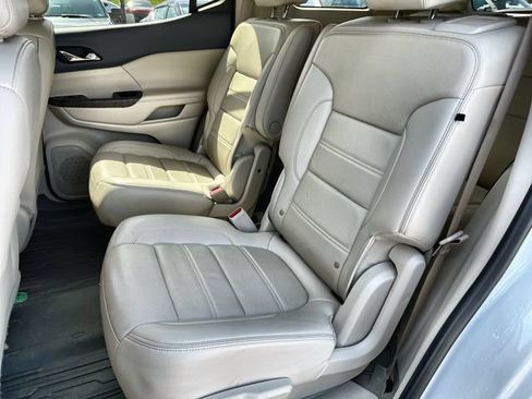 Used 2021 GMC Acadia Denali w/ Denali Ultimate Package AWD/4WD image 26