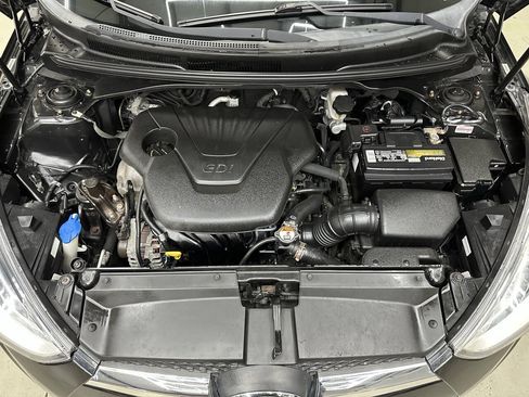 Used 2015 Hyundai Veloster RE:FLEX Edition FWD image 7