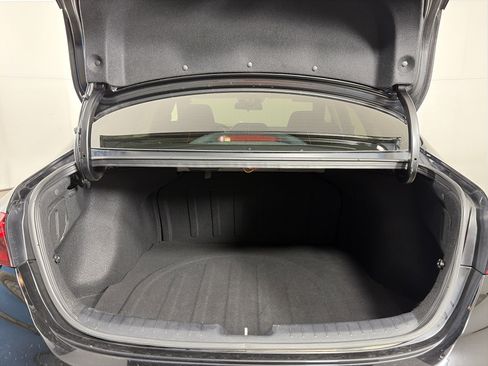 Used 2023 Kia Forte LX image 19