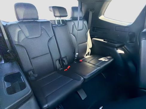 Used 2024 Kia Telluride EX X-Line AWD/4WD image 29