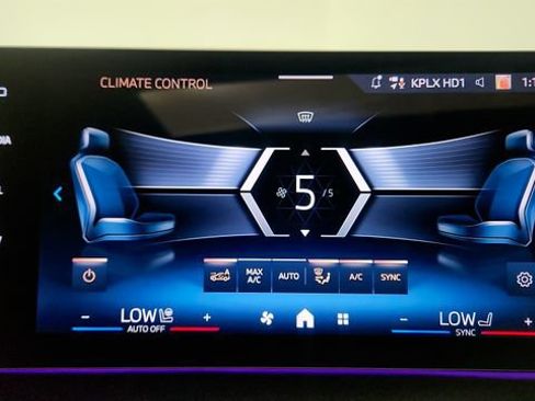Used 2025 BMW X1 xDrive28i w/ Premium Package AWD/4WD image 60