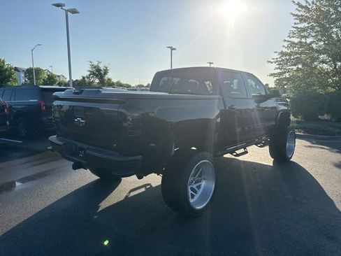 Used 2018 Chevrolet Silverado 1500 LT w/ All Star Edition AWD/4WD image 7