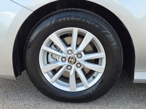 Used 2026 Toyota Camry LE w/ Convenience Package FWD image 9