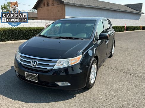 Used 2011 Honda Odyssey Touring image 1