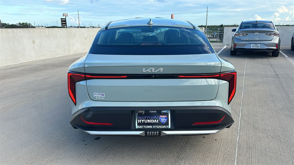Used 2026 Kia K4 FWD image 11