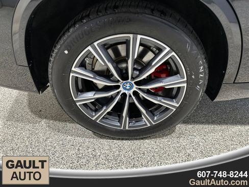 Used 2024 BMW X5 xDrive50e w/ M Sport Package AWD/4WD image 21