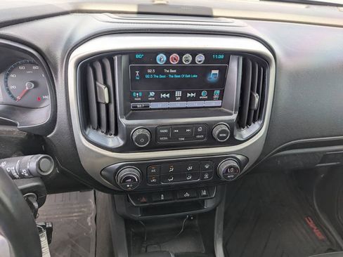 Used 2017 GMC Canyon SLE w/ SLE Convenience Package image 15