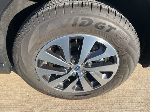 Used 2025 Subaru Outback image 10