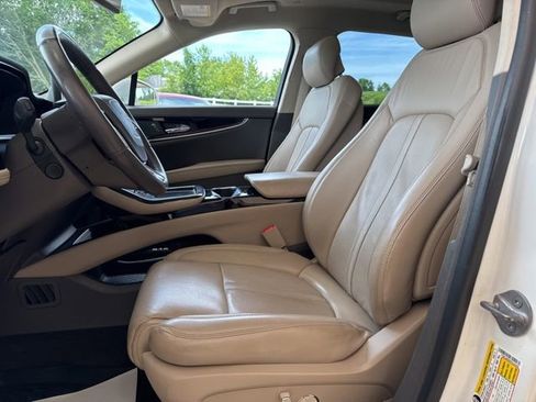 Used 2023 Lincoln Nautilus Reserve w/ Equipment Group 201A AWD/4WD image 20
