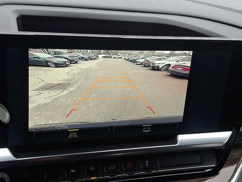 Used 2022 Chevrolet Silverado 1500 LT image 19