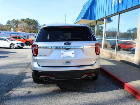 Used 2018 Ford Explorer Limited image 2