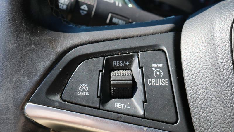 Used 2021 Buick Encore Preferred AWD/4WD image 10