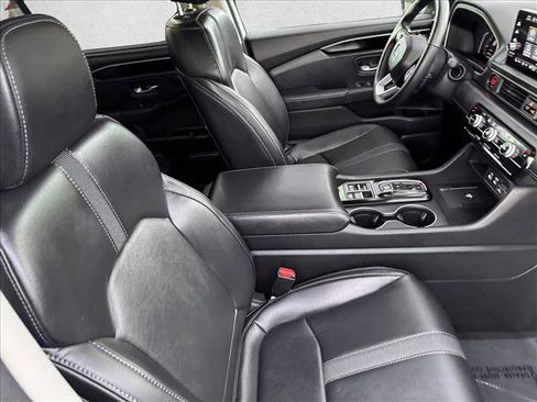 Used 2025 Honda Pilot EX-L image 21