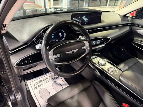 Used 2025 Genesis GV70 2.5T AWD/4WD image 25