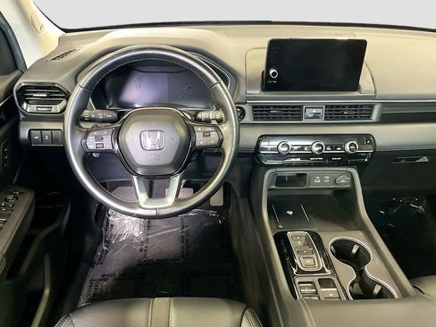 Used 2023 Honda Pilot Touring image 24