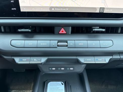 New 2027 Kia Seltos X-Line SX w/ X-Line SX Prestige Package AWD/4WD image 14