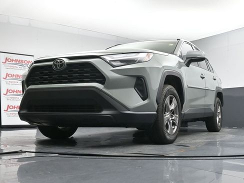 Used 2022 Toyota RAV4 XLE w/ Convenience Package AWD/4WD image 20