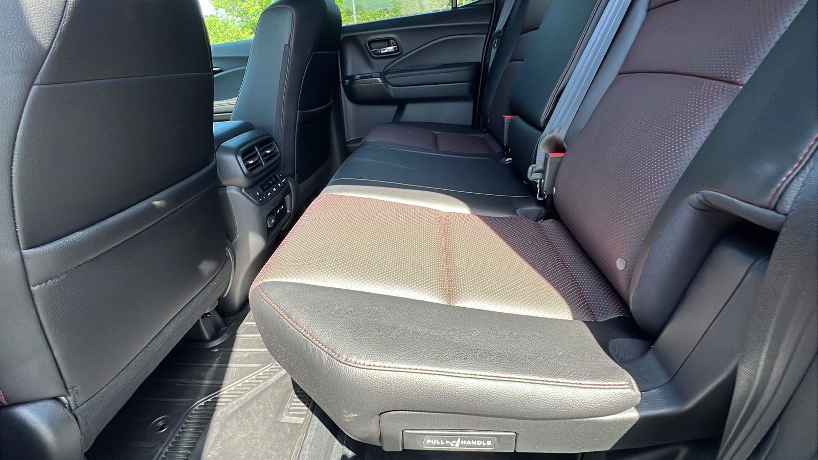 Used 2025 Honda Ridgeline Black Edition image 20