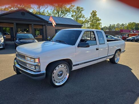 Used 1990 Chevrolet Silverado 1500 2WD Extended Cab image 2