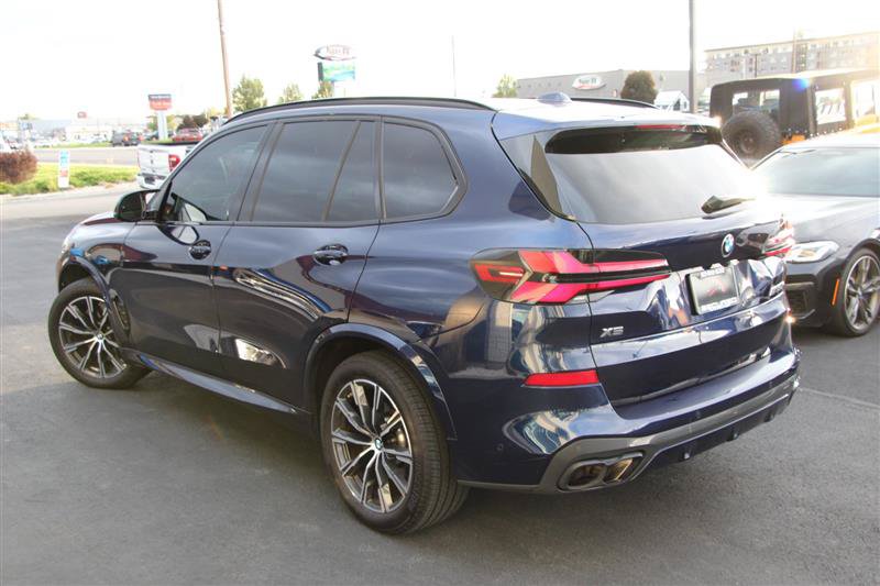 Used 2024 BMW X5 M60i AWD/4WD image 6