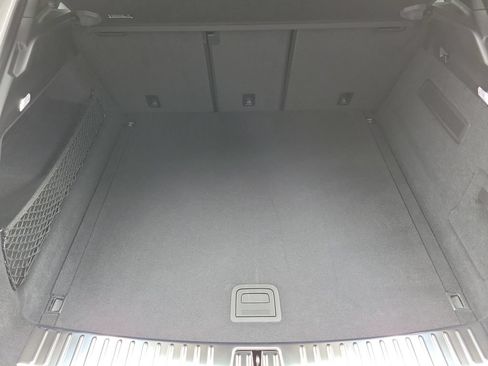 Certified 2024 Porsche Cayenne Coupe AWD/4WD image 17