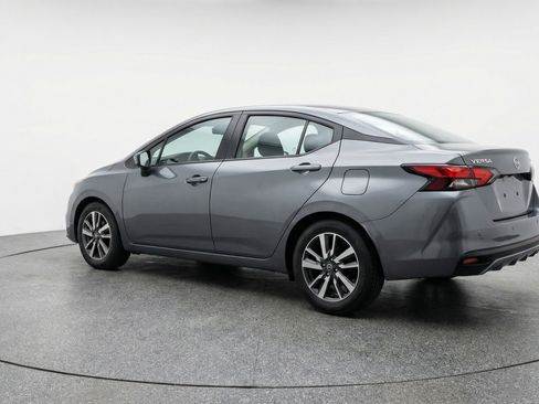 Used 2025 Nissan Versa SV image 6