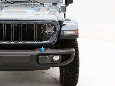 Used 2024 Jeep Wrangler Unlimited Rubicon 4xe image 5