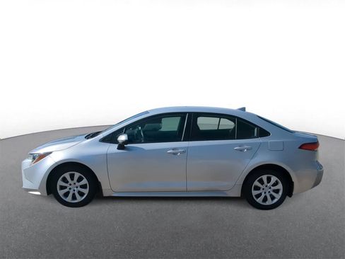 Used 2020 Toyota Corolla LE image 5