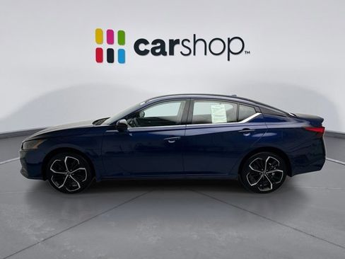 Used 2023 Nissan Altima 2.5 SR image 2