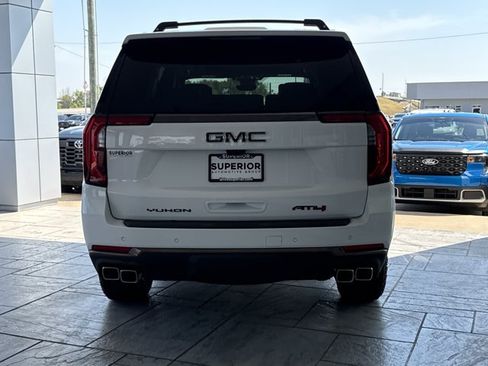 New 2026 GMC Yukon AT4 Ultimate AWD/4WD image 2