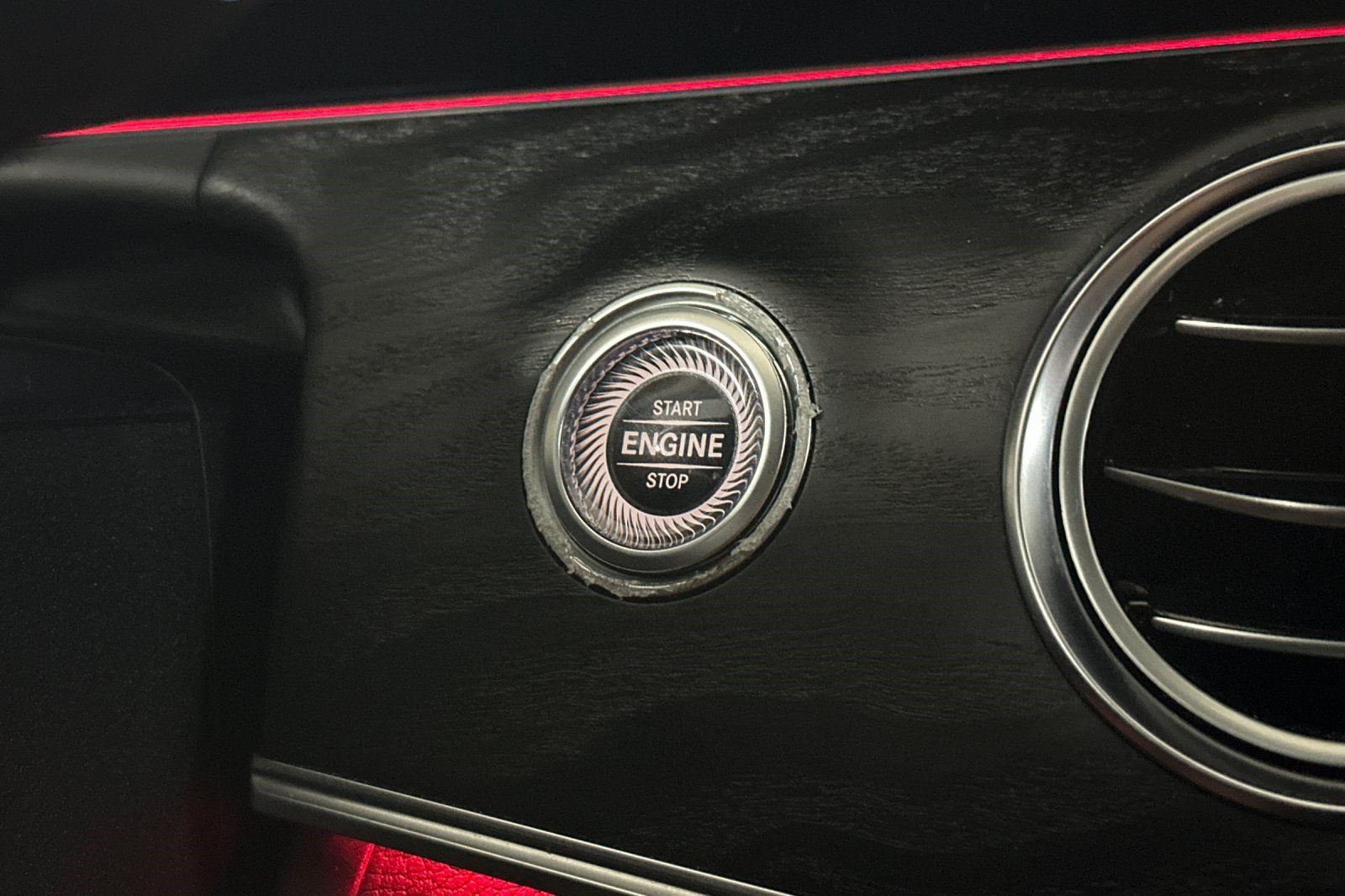 Used 2022 Mercedes-Benz E 350 Sedan image 17
