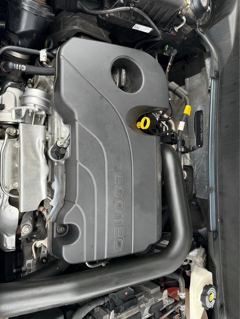 Used 2023 Chevrolet Equinox LT w/ LPO, Floor Liner Package AWD/4WD image 28