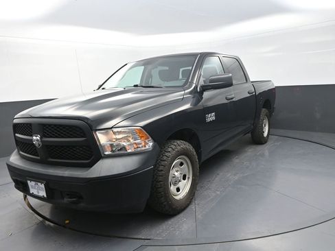 Used 2018 RAM 1500 Tradesman w/ Popular Equipment Group AWD/4WD image 4