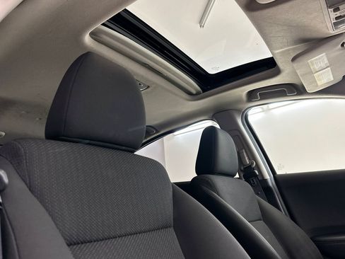 Used 2018 Honda HR-V EX image 25