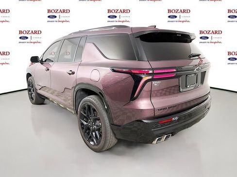 Used 2024 Chevrolet Traverse RS FWD image 6